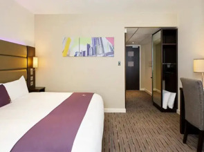 Premier Inn Manchester Airport (M56/J6) Runger Lane North