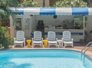 Отель Porterhouse Beach