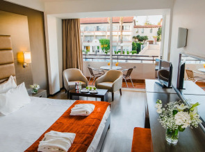 Napa Plaza Hotel - Adults Only