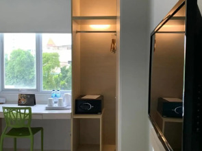 Zuri Express Mangga Dua