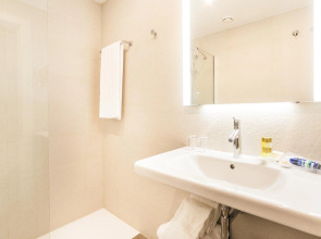 Отель Eurostars Marivent