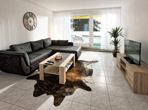 Max Aviation Villa & Apartments