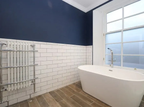 Dollar Apartments at 41