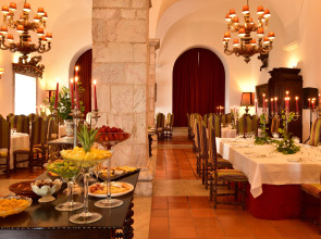 Pousada Castelo de Estremoz - Historic Hotel