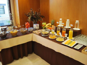 Отель RH Sorolla Centro