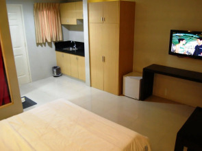 Rumi Apartelle Hotel