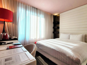 THE PLAZA Seoul, Autograph Collection