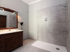 Feel Hostels City Center