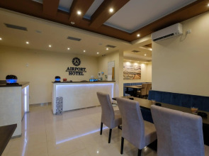 Airport Garni Hotel