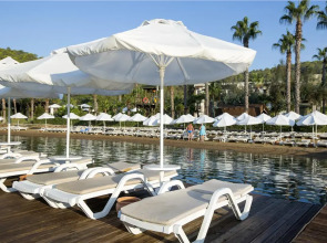 Green Bay Resort & Spa