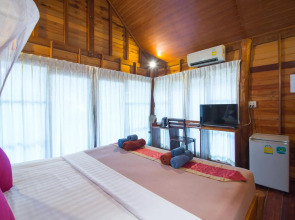 Thiw Son Beach Resort