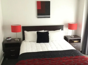 83 By the Sea Motor Lodge