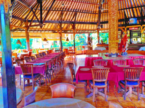 Palm Beach Hotel Bali