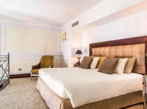 Anantara Palazzo Naiadi Rome Hotel