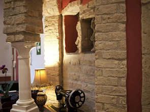 Navona Queen Rooftop