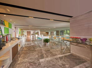 Holiday Inn Express Hangzhou Huanglong