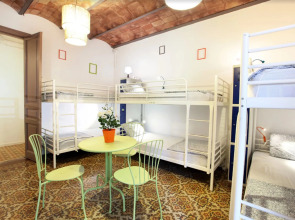 Primavera Hostel