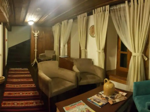 Aristonicus Boutique Hotel