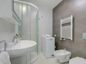 Adelasia 01 - Shared Pool and Parking