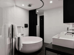 Hotel Woolstore 1888, Sydney - Handwritten Collection