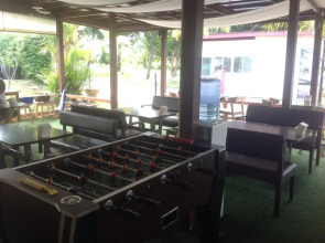 Check In & Chill Out Laem Sok Pier