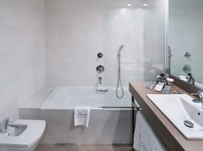 Catalonia Catedral Hotel