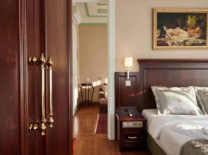 White Palace Old City Boutique Hotel