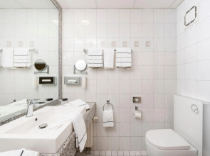 Leonardo Hotel & Residenz München