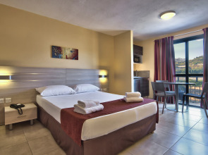 Luna Holiday Complex