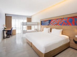 Novotel Phuket City Phokeethra Hotel