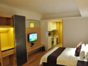 BaiHe International Apartment Hotel