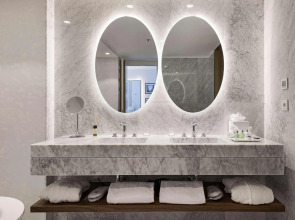 NH Collection Madrid Eurobuilding