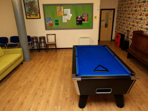 International Inn - Hostel