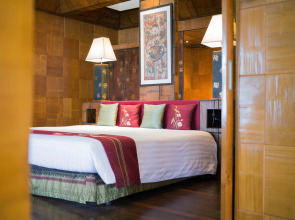 Mom Tri's Villa Royale