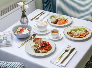 Room Mate Collection Isabella, Florence