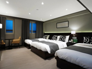 Insadong Crown Hotel