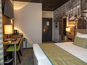 Отель Cornelisz