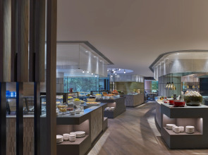 New World Millennium Hong Kong Hotel