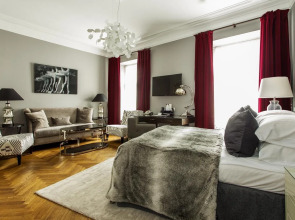 Hotel St. Petersbourg