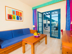 Отель THB Tropical Island Aparthotel