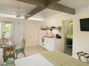 Outrigger Beach Resort