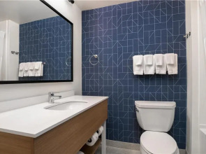 Spark by Hilton Rahway