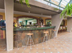 Apartamentos La Carabela