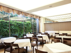 Lishiuan International Hotel