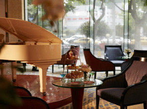 Lakeview Xuanwu Hotel