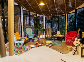 Spin Designer Hostel