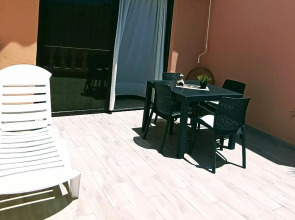 Paradise Court Aparthotel