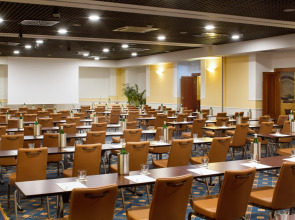 Starhotels Business Palace