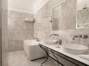 Отель Telegraaf, Autograph Collection