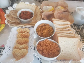 Mrs Wijenayake's Beach Haven Guest House